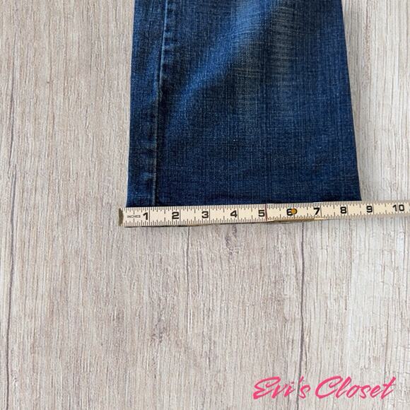 Levi’s Woman’s Sz 7M Med-Wash Jeans Stretch Yellow Stitching & Logos - Picture 12 of 13